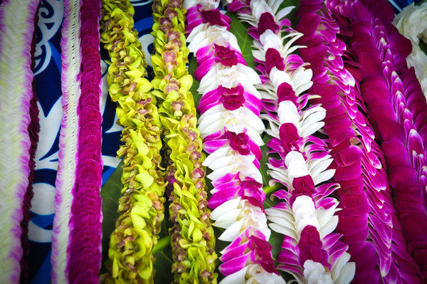 10 Fancy Hawaiian Leis w/ FREE SHIPPING
